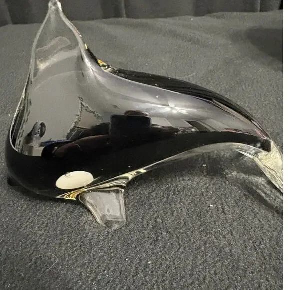 Vintage UG Collectable Handcrafted Orca/Whale Paperweight - Picture 3 of 5